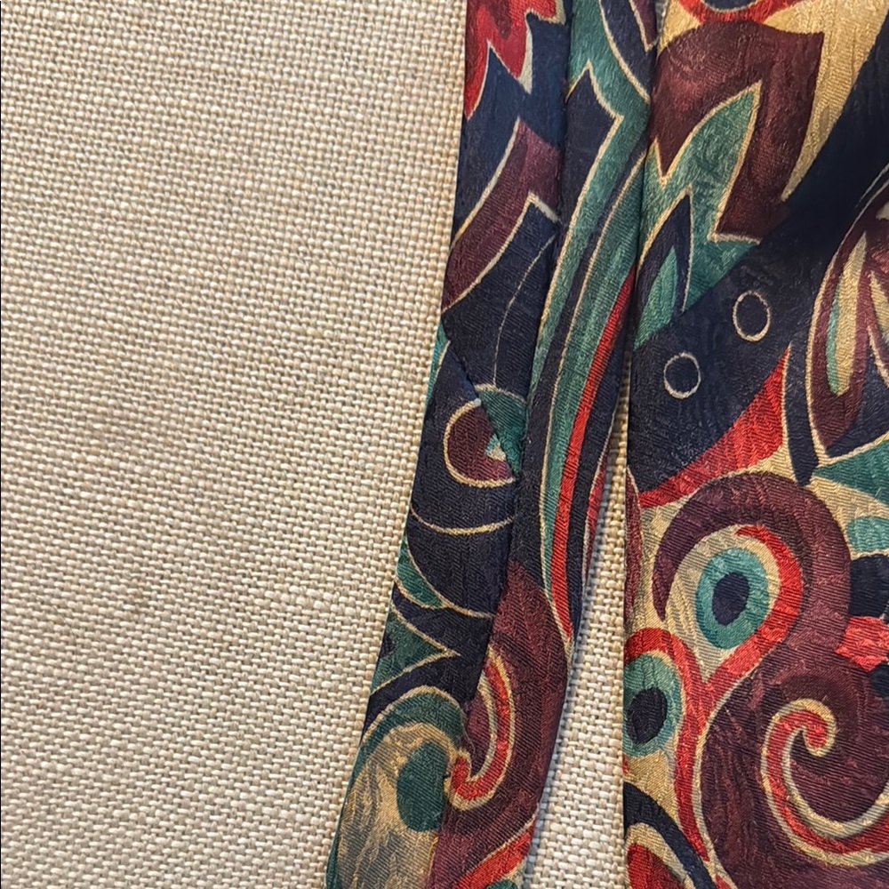 Patterned Silk Tie - Picture 5 of 6